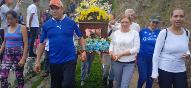 Diario Frontera, Frontera Digital,  Mocoties, ,En Zea devotos al Santo Niño de la Cuchilla participaron en su tradicional bajada