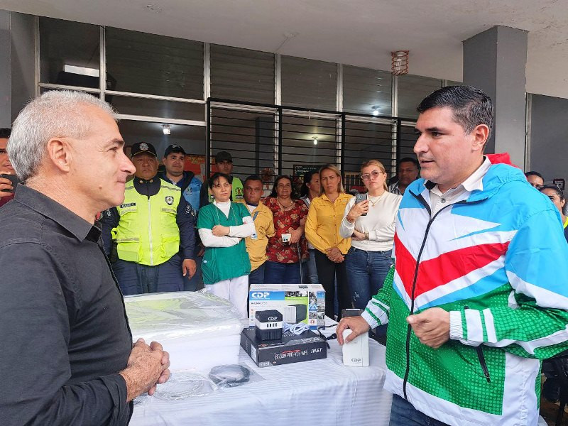 Diario Frontera, Frontera Digital,  Mocoties, ,Gobernador Jehyson Guzmán entregó electrocardiograma y digitalizador de Rx a Hospital de Tovar