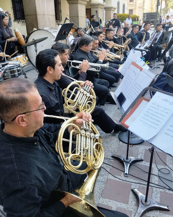 Diario Frontera, Frontera Digital,  Entretenimiento, ,Merideños disfrutaron del gran concierto de bienvenida a la navidad