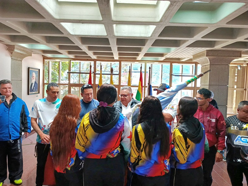 Diario Frontera, Frontera Digital,  Deportes, ,Alcalde Jesús Araque abanderó a Atletas de Escuelas Comunitarias rumbo a los juegos nacionales