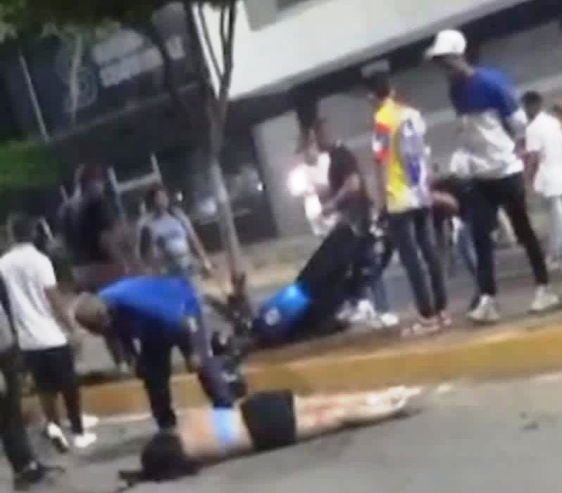 Diario Frontera, Frontera Digital,  Sucesos, ,Ciudadana y el conductor fallecieron tras impactar 
la moto a un árbol en San Carlos del Zulia
