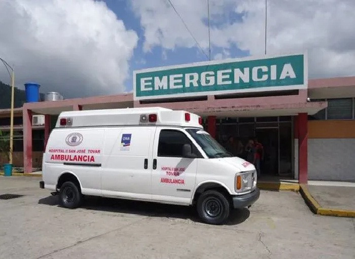 Diario Frontera, Frontera Digital,  Sucesos, ,Dos jóvenes resultaron lesionados
tras vuelco de moto en Tovar