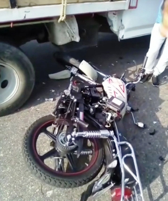 Diario Frontera, Frontera Digital,  Sucesos, ,Joven motorizado resultó herido
en colisión con un camión en El Vigía
