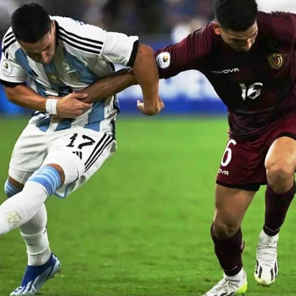 Diario Frontera, Frontera Digital,  Deportes, ,Argentina igualó 1-1 ante Venezuela por las Eliminatorias, 
en un duelo marcado por el mal estado del campo de juego