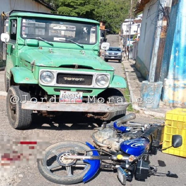 Diario Frontera, Frontera Digital,  Sucesos, ,Al ambulatorio de Zea ingreso dos ciudadanas
en colisión entre moto y camioneta en la L003