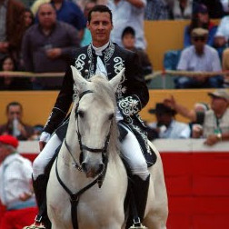 Diario Frontera, Frontera Digital,  Entretenimiento, ,El rejoneador emeritense José Luis Rodríguez abre la Feria de Manizales
