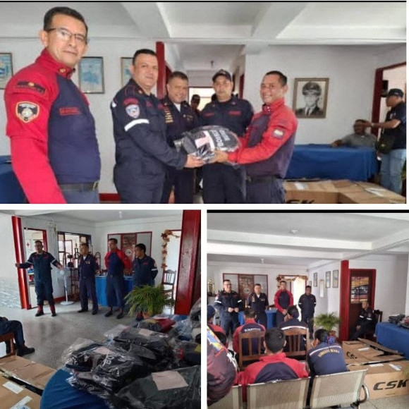 Diario Frontera, Frontera Digital,  El Vigía Panamericana, ,Comandancia dotó de uniforme a efectivos 
bomberiles de la zona Panamericana en El Vigía