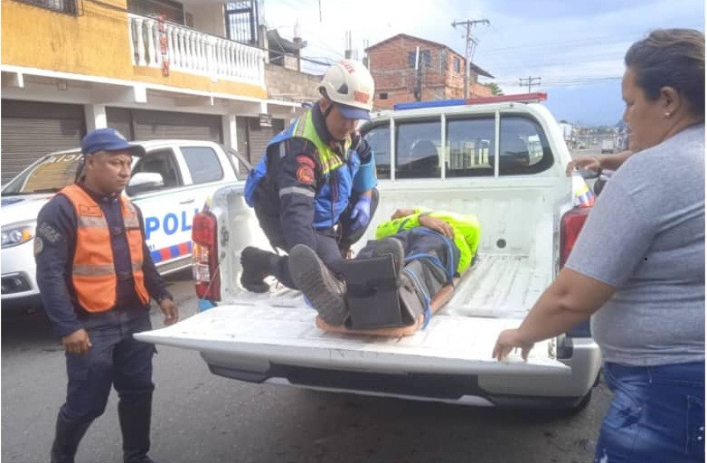 Diario Frontera, Frontera Digital,  Sucesos, ,Dos efectivos de la PNB resultaron lesionados en una colisión con un vehículo en El Vigía