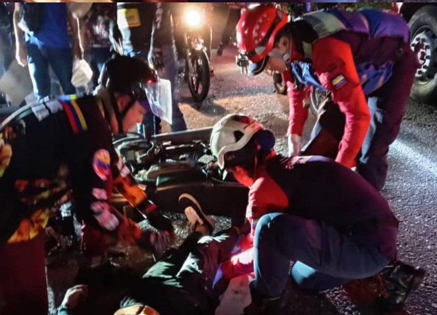 Diario Frontera, Frontera Digital,  Sucesos, ,Dos jóvenes motorizados lesionados por una colisión en El Vigía
