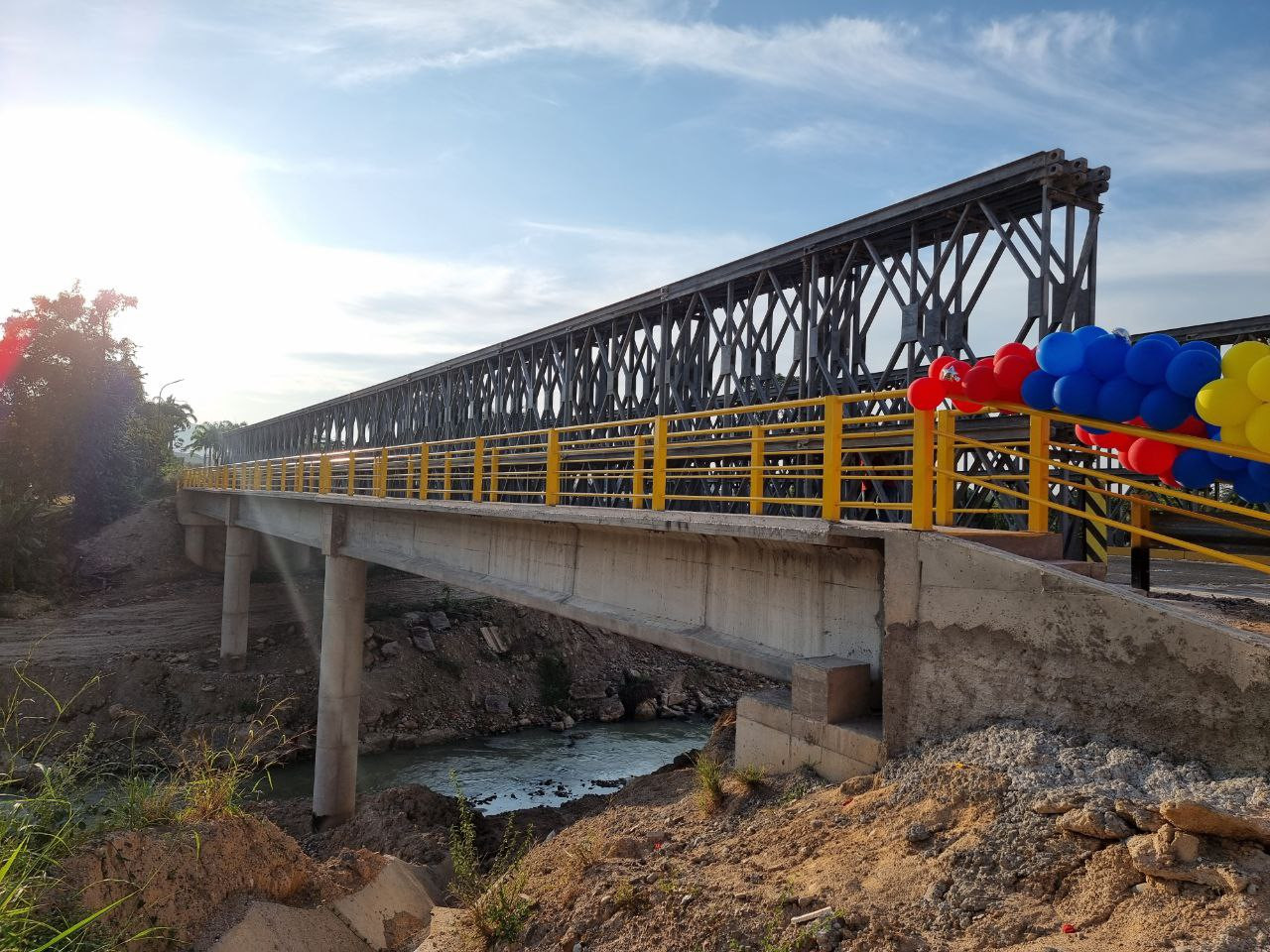 Diario Frontera, Frontera Digital,  El Vigía Panamericana, ,Gobernador Jehyson Guzmán entregó lista pasarela en Puente Onia
