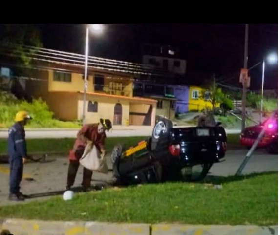 Diario Frontera, Frontera Digital,  Sucesos, ,Joven taxista resultó lesionado en volcamiento de vehículo en Ejido