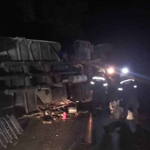 Diario Frontera, Frontera Digital,  Sucesos, ,Policía de tránsito indaga causa del volcamiento
de  vehículo en puente Guaruríes en El Vigía