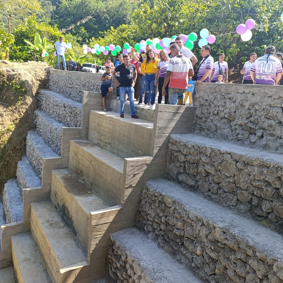 Diario Frontera, Frontera Digital,  El Vigía Panamericana, ,Comuna Cuartel de la Montaña y Jehyson Guzmán inauguraron muro de gavión y torrentera en Quebrada Blanca