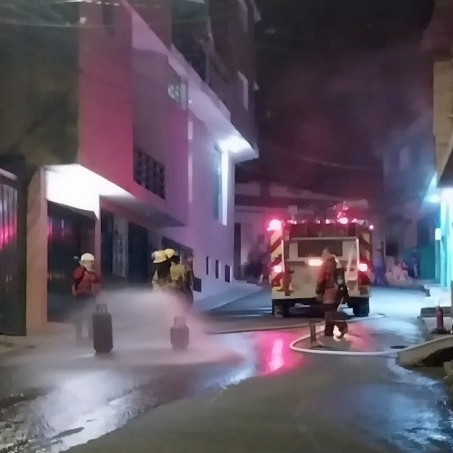 Diario Frontera, Frontera Digital,  Sucesos, ,Cuerpo de Bomberos controló incendio de una vivienda en Tovar