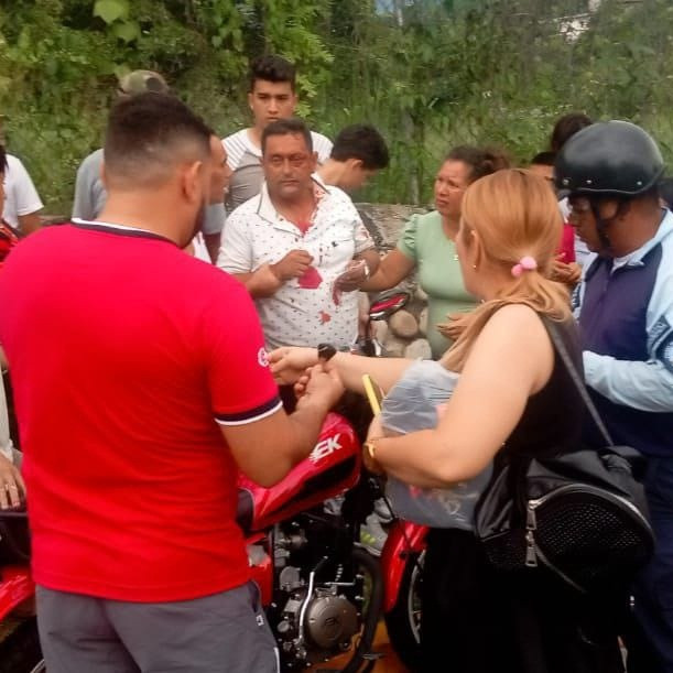 Diario Frontera, Frontera Digital,  Sucesos, ,Funcionario policial resultó herido en colisión entre dos motos en El Vigía