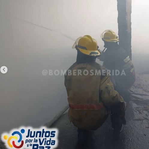 Diario Frontera, Frontera Digital,  Sucesos, ,Funcionarios del Cuerpo de Bomberos sofocaron incendio en un trapiche de Ejido