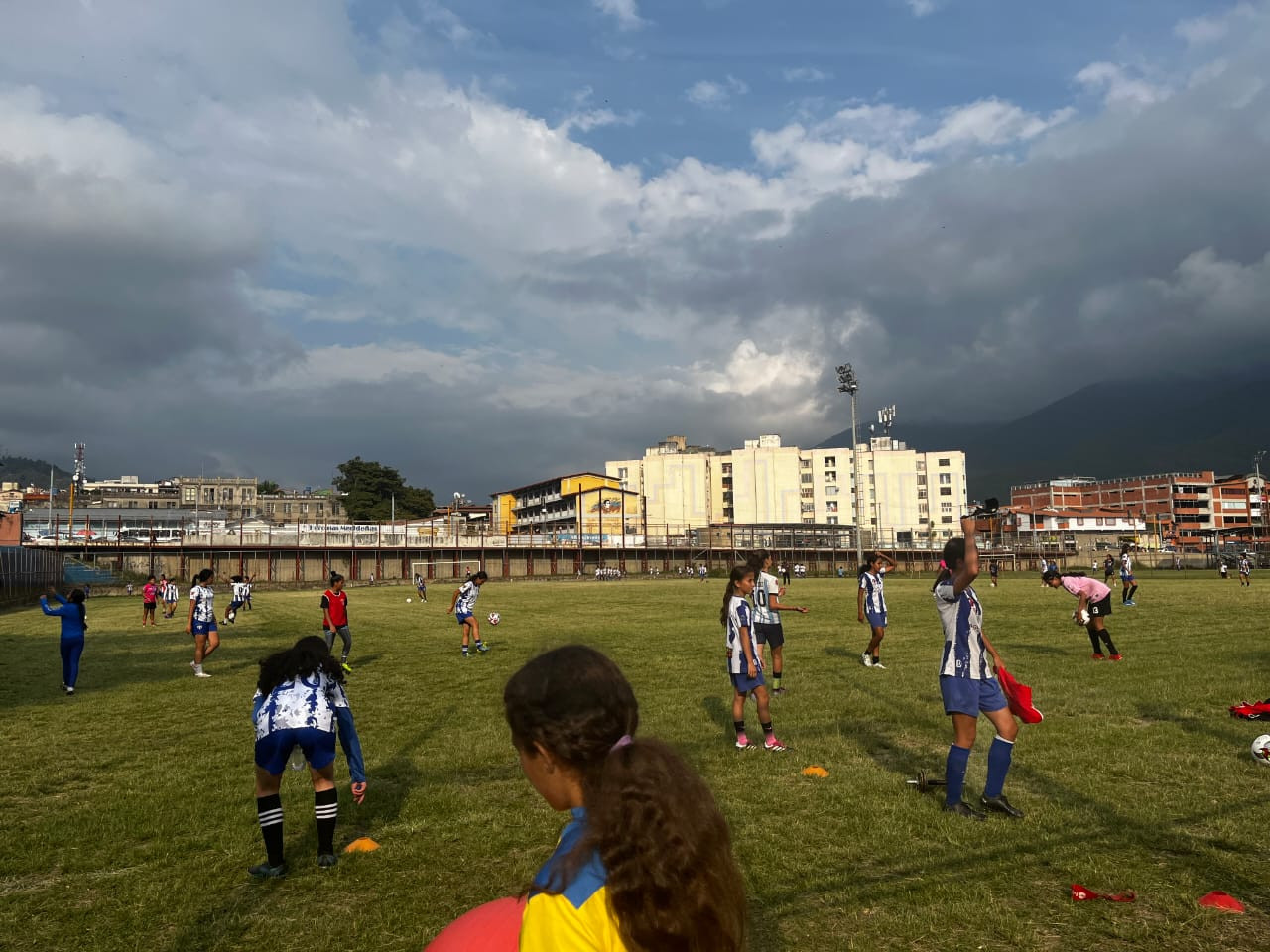 Diario Frontera, Frontera Digital,  Deportes, ,Futbolistas femeninas  de la Universidad de los Andes van por el back to back