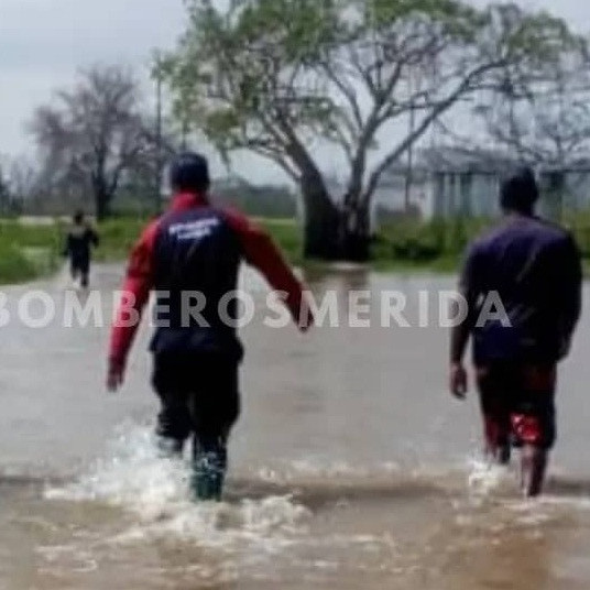 Diario Frontera, Frontera Digital,  El Vigía Panamericana, ,Bomberos desalojó una familia en Palmarito por desbordamiento del Río San Pedro