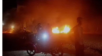 Diario Frontera, Frontera Digital,  El Vigía Panamericana, ,Un grupo de pobladores trancaron la Panamericana con neumático encendido por cortes eléctricos en Tucaní