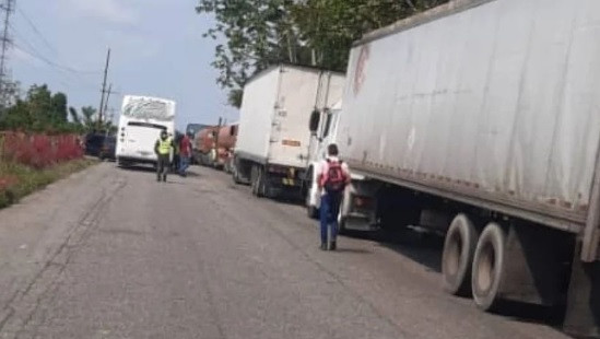 Diario Frontera, Frontera Digital,  El Vigía Panamericana, ,Vecinos de Guayabones trancan la panamericana por falta de luz