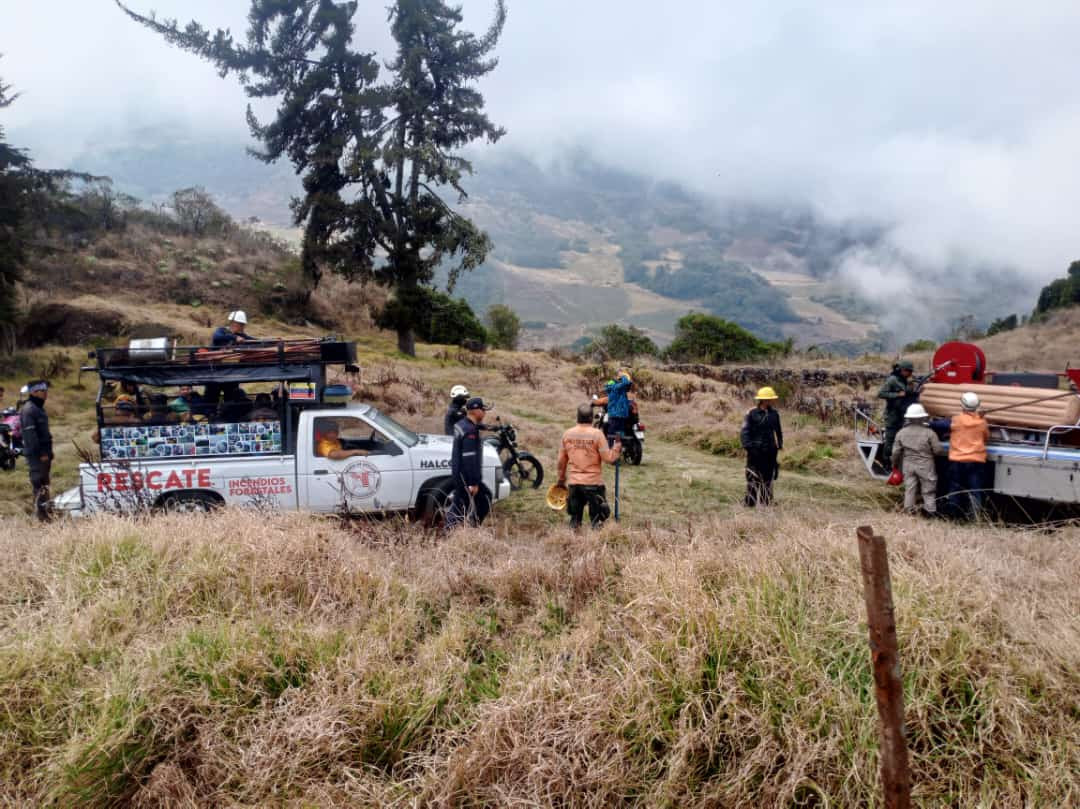 Diario Frontera, Frontera Digital,  Páramo, ,Gobierno de Jehyson Guzmán controla 99% del incendio en Parque Nacional Sierra Nevada