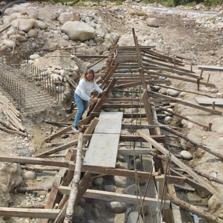 Diario Frontera, Frontera Digital,  El Vigía Panamericana, ,Prosiguen obras de reconstrucción del dique toma 
sobre el río Tucaní en la zona Panamericana de Mérida