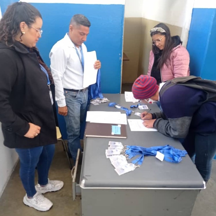 Diario Frontera, Frontera Digital,  Páramo, ,Quedó completamente carnetizado el personal 
de la Alcaldía del municipio Rangel