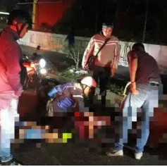 Diario Frontera, Frontera Digital,  Sucesos, ,Dos ciudadanos resultaron heridos en vuelco de moto en Mérida
