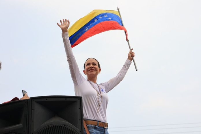 Diario Frontera, Frontera Digital,  Politica, ,María Corina Machado derrotaría por casi 40 puntos a Nicolás Maduro en las presidenciales, según encuesta
