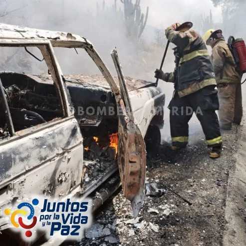 Diario Frontera, Frontera Digital,  Sucesos, ,Bomberos indagan causa del incendio de un vehículo en Campo Elías