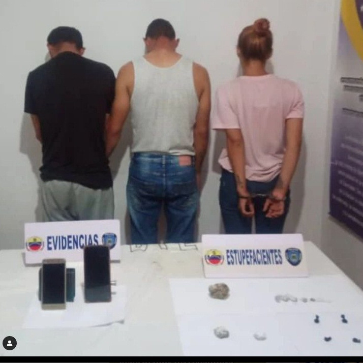 Diario Frontera, Frontera Digital,  Sucesos, ,Policía capturó a dos damas y dos ciudadanos con presunta droga en Mérida