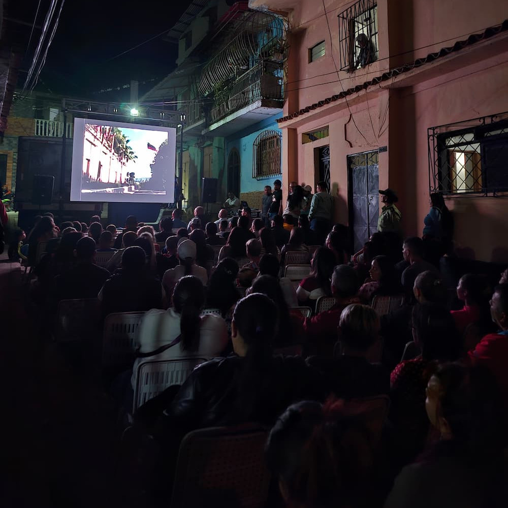 Diario Frontera, Frontera Digital,  Politica, ,Jesús Araque Enlace Político Municipal proyectó Video Foro "La Revolución No Será Transmitida" en Pueblo Nuevo