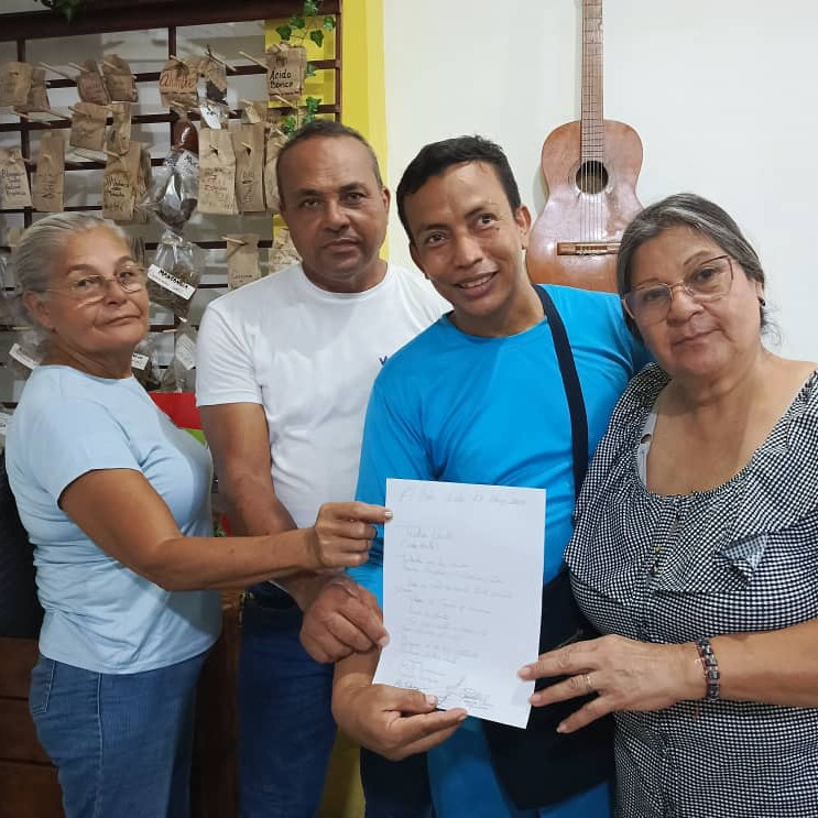 Diario Frontera, Frontera Digital,  El Vigía Panamericana, ,Directora Nacional de Comunidades Educativas recibió propuesta para techos ecológicos en planteles de El Vigía