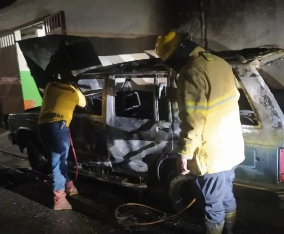 Diario Frontera, Frontera Digital,  Sucesos, ,Bomberos indagan causa del incendio de una camioneta en Timotes