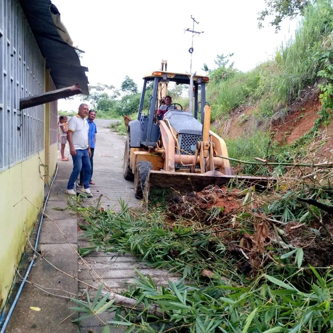 Diario Frontera, Frontera Digital,  El Vigía Panamericana, ,Lluvias causaron derrumbes en cuatro sectores de la parroquia Rómulo Gallegos