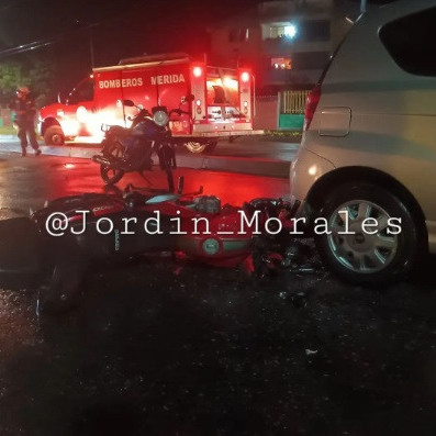 Diario Frontera, Frontera Digital,  Sucesos, ,Un joven herido dejó colisión múltiple en Mérida