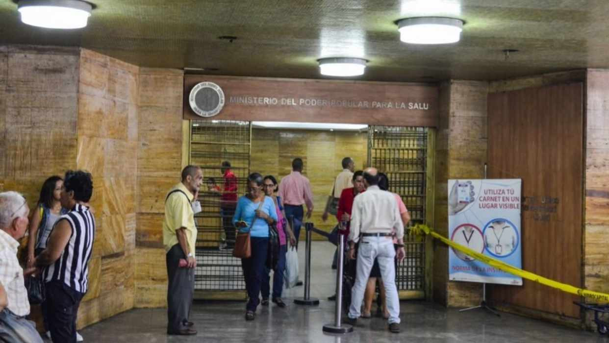 Diario Frontera, Frontera Digital,  Salud, ,Autoridades emiten alerta sanitaria en productos Vitafer L en tabletas y la bebida Ultra Ferr