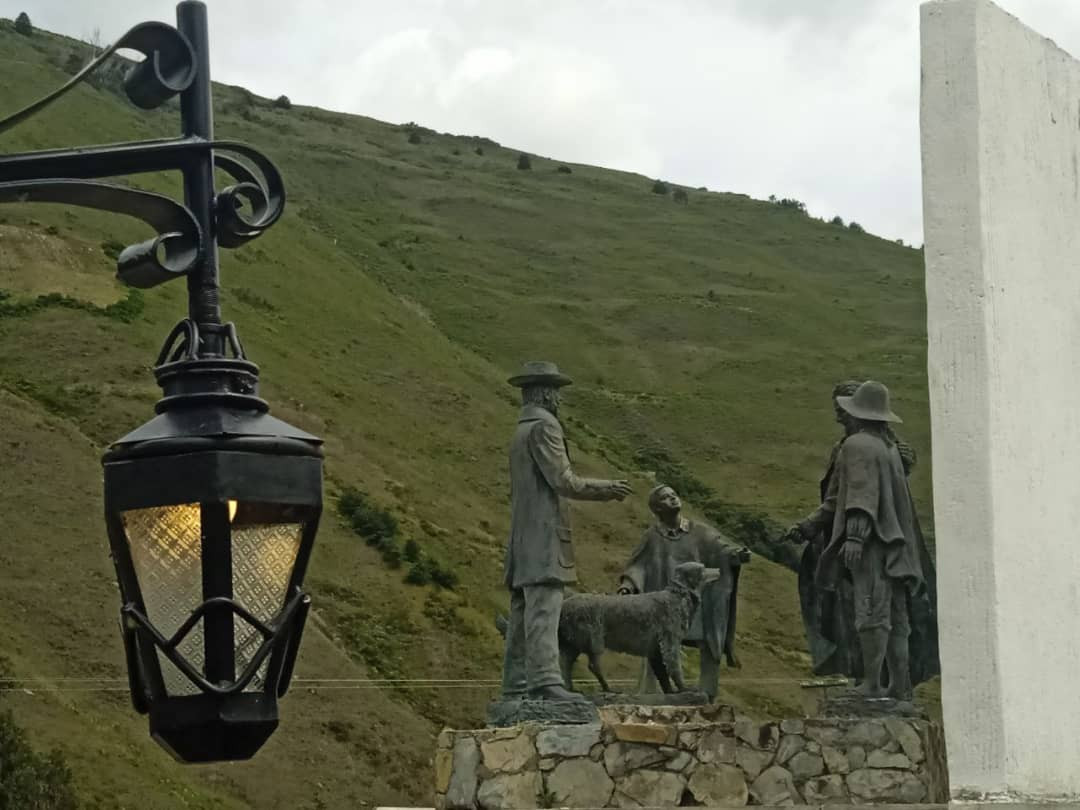 Diario Frontera, Frontera Digital,  Páramo, ,Instalada el sistema de fotocelda en el Monumento al perro Nevado