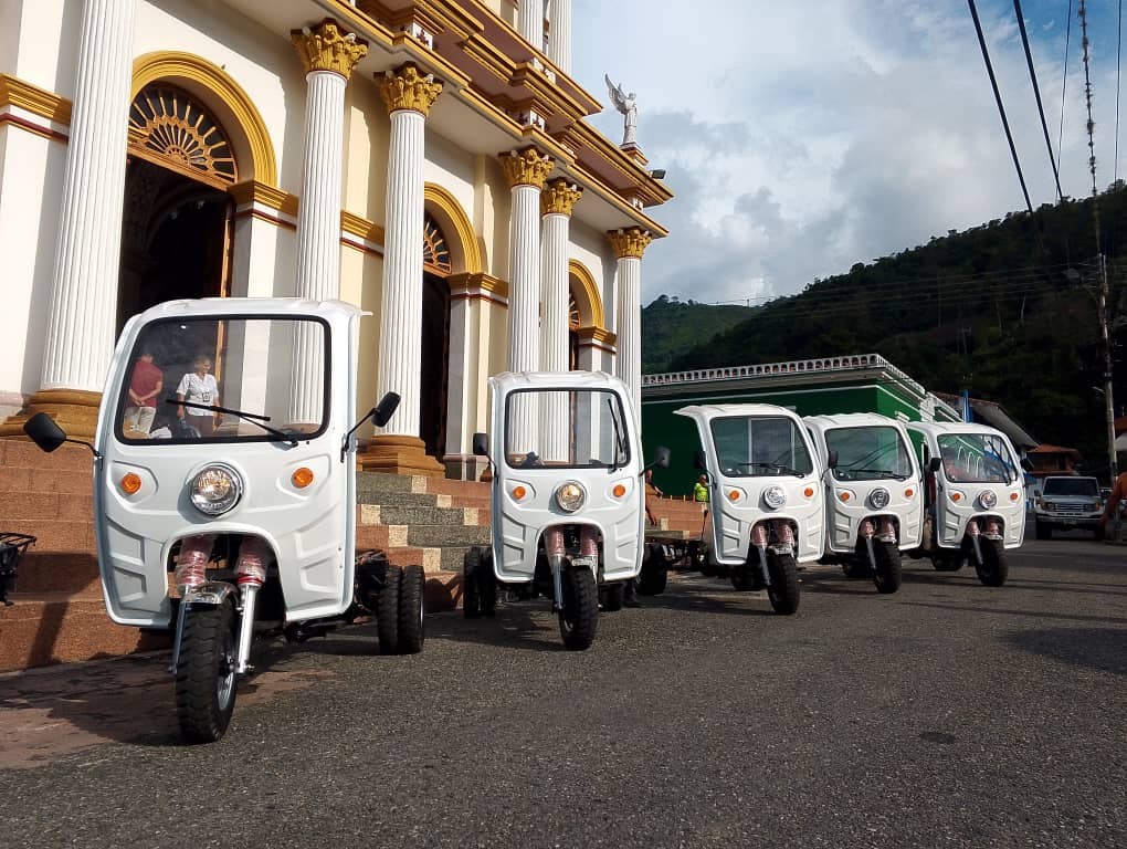 Diario Frontera, Frontera Digital,  Mocoties, ,Llegaron los MotoBus al municipio Zea para dignificar a la población estudiantil