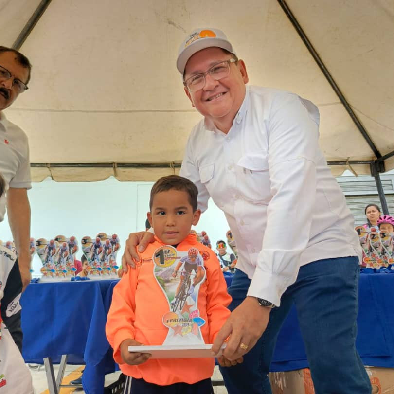 Diario Frontera, Frontera Digital,  Deportes, ,Carlos Romero del Club Lagunillas ganó el tercer clásico ciclístico de ligas menores en El Vigía
