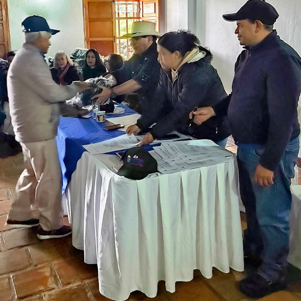 Diario Frontera, Frontera Digital,  Páramo, ,Más de un centenar de trabajadores de la alcaldía de Rangel 
recibieron dotación de uniformes