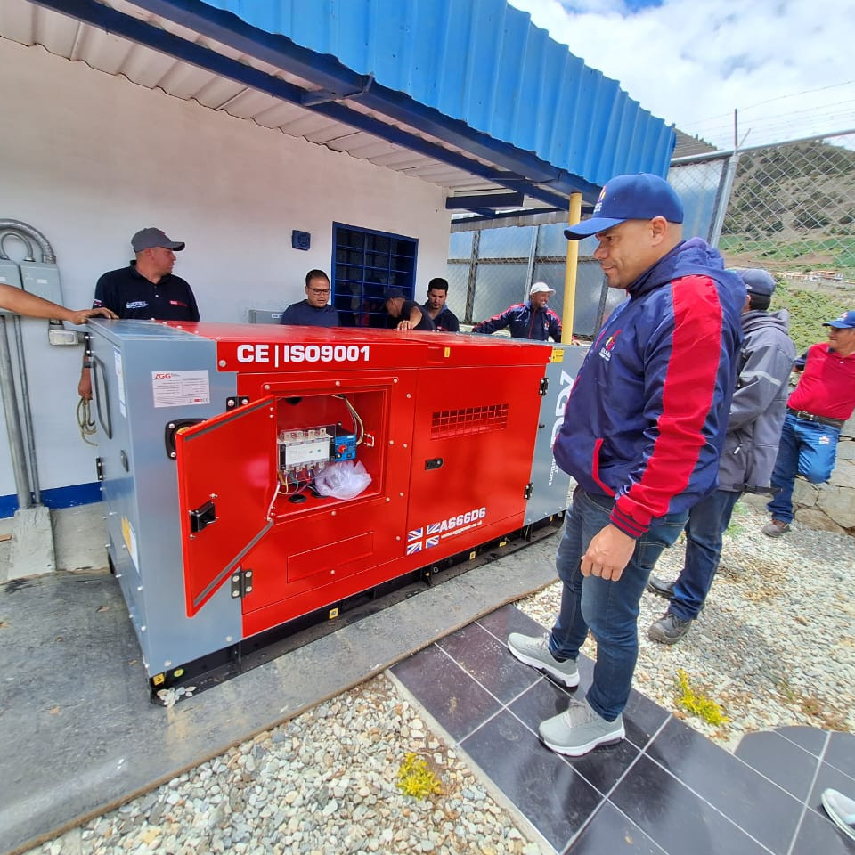 Diario Frontera, Frontera Digital,  Páramo, ,El presidente Nicolás Maduro envió una planta eléctrica para el CDT Yonathan Capote