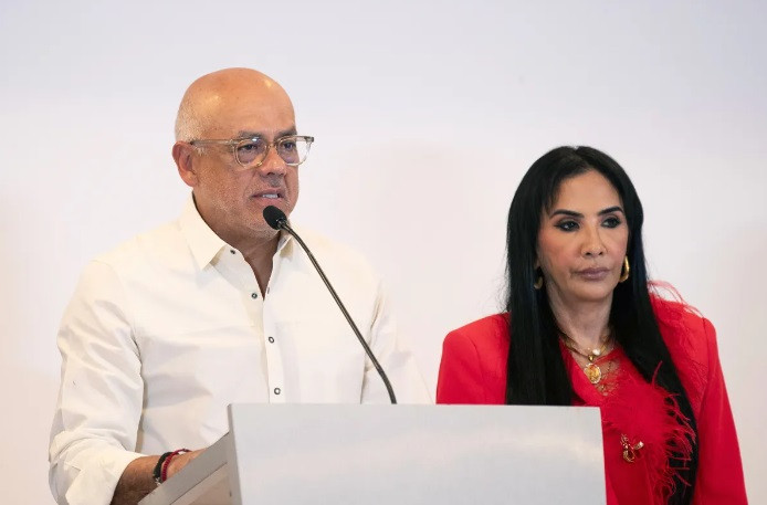 Diario Frontera, Frontera Digital,  Politica, ,Alcalde de Barinas niega apoyar a Maduro y firma documento donde se declaró independiente