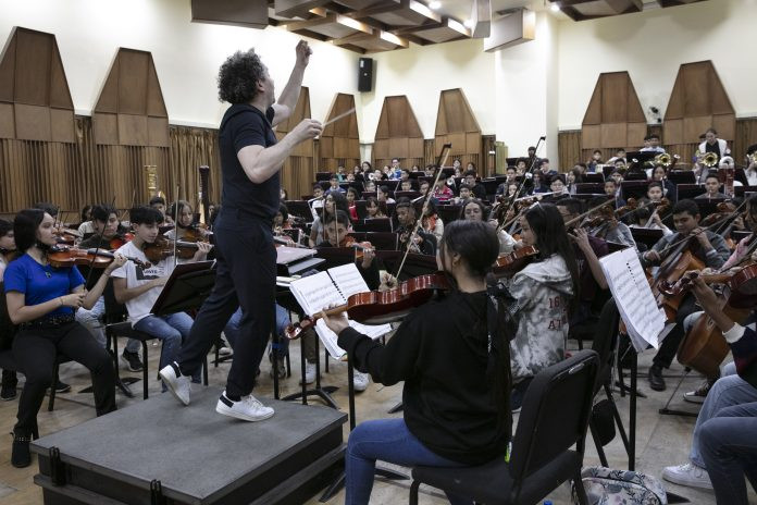 Diario Frontera, Frontera Digital,  Entretenimiento, ,Dudamel dirigirá la Sinfónica Nacional Infantil de Venezuela en su segunda gira internacional