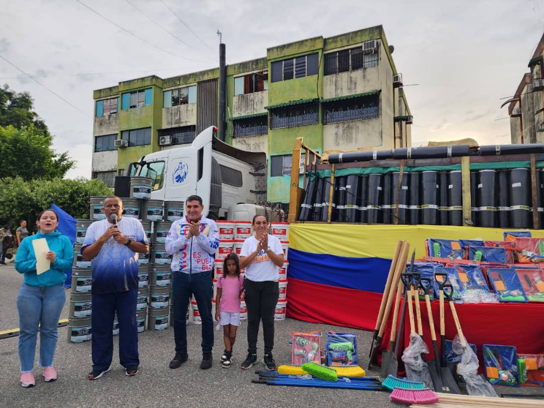 Diario Frontera, Frontera Digital,  El Vigía Panamericana, ,Presidente Nicolás Maduro entregó materiales para rehabilitar bloques de Bubuquí II en El Vigía