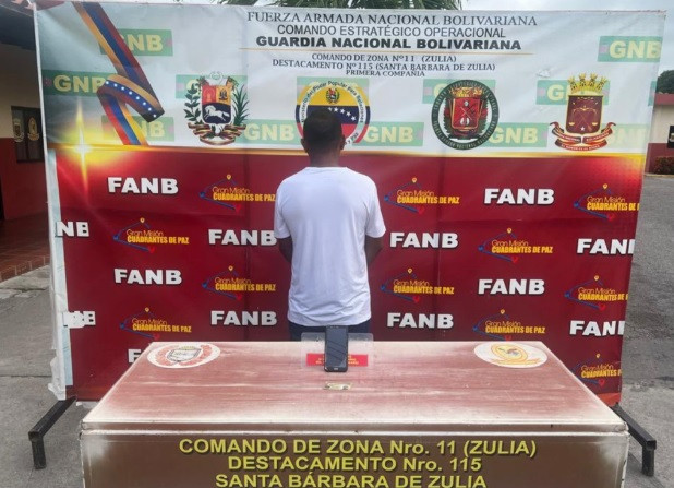 Diario Frontera, Frontera Digital,  Sucesos, ,Detenido un hombre por tomar fotos a una máquina electoral en presidenciales de Venezuela