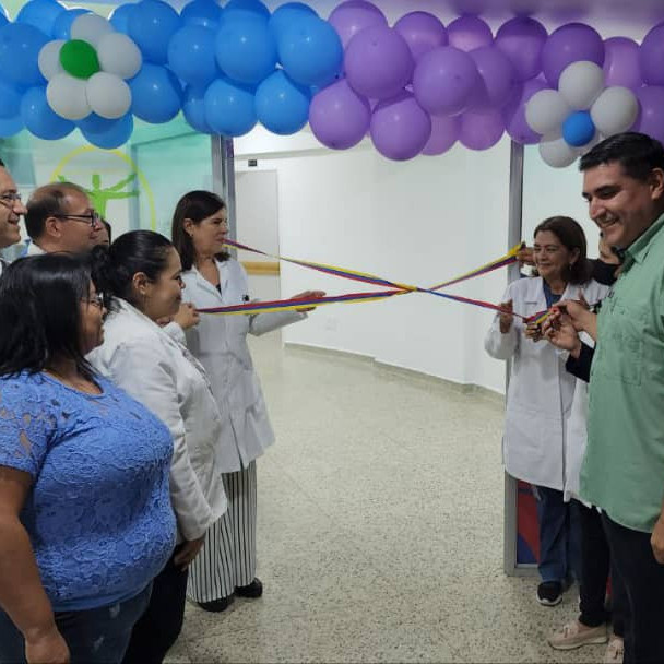 Diario Frontera, Frontera Digital,  Salud, ,Presidente Nicolás Maduro entregó rehabilitado piso 6 del Iahula