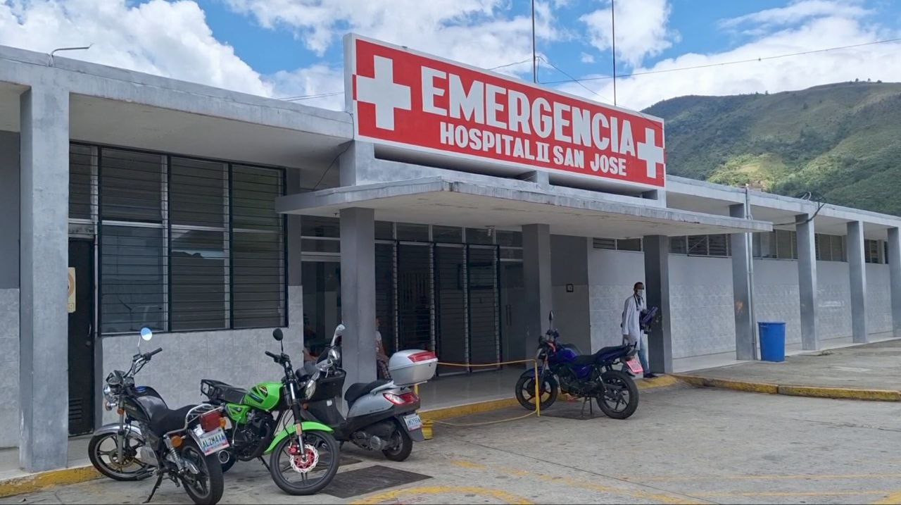 Diario Frontera, Frontera Digital,  Mocoties, ,Impermeabilizado el techo del Hospital de Tovar