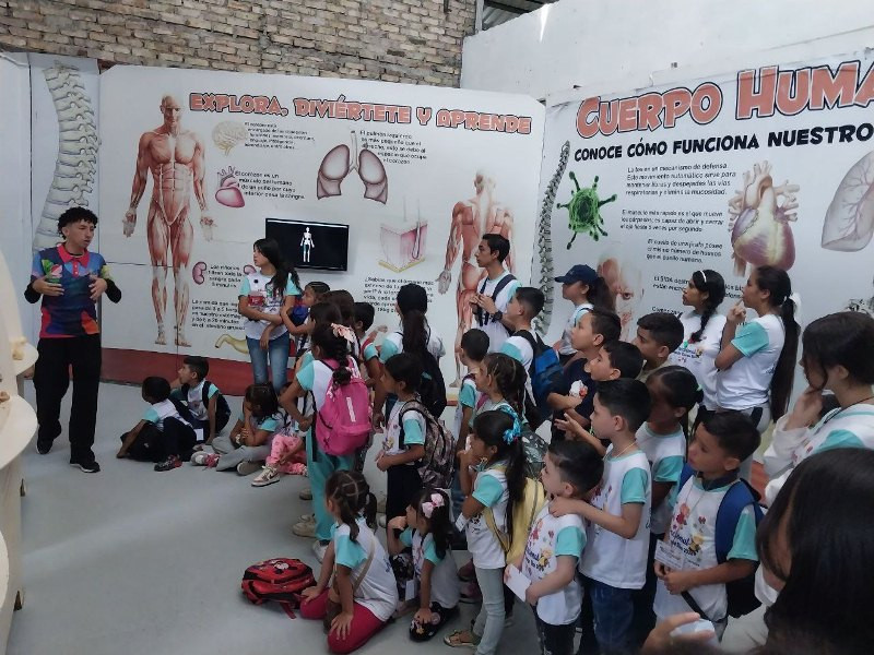 Diario Frontera, Frontera Digital,  Tecnología, ,Plan Agosto de Escuelas Abiertas visitó instalaciones del Mucyt