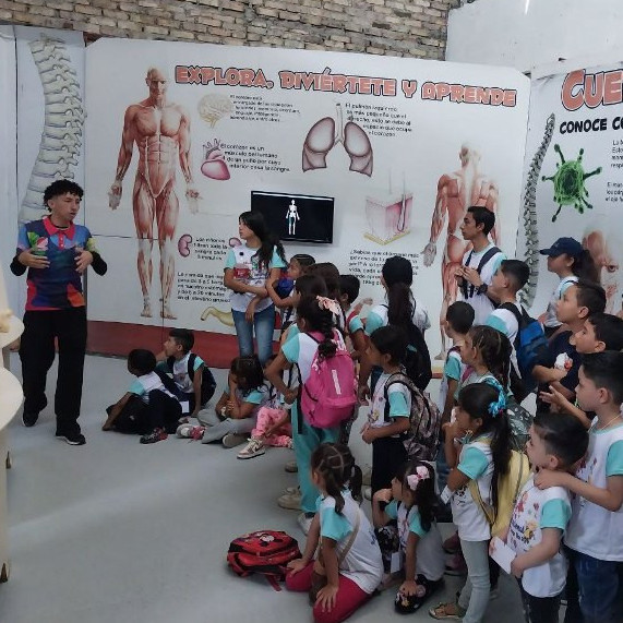 Diario Frontera, Frontera Digital,  Tecnología, ,Plan Agosto de Escuelas Abiertas visitó instalaciones del Mucyt